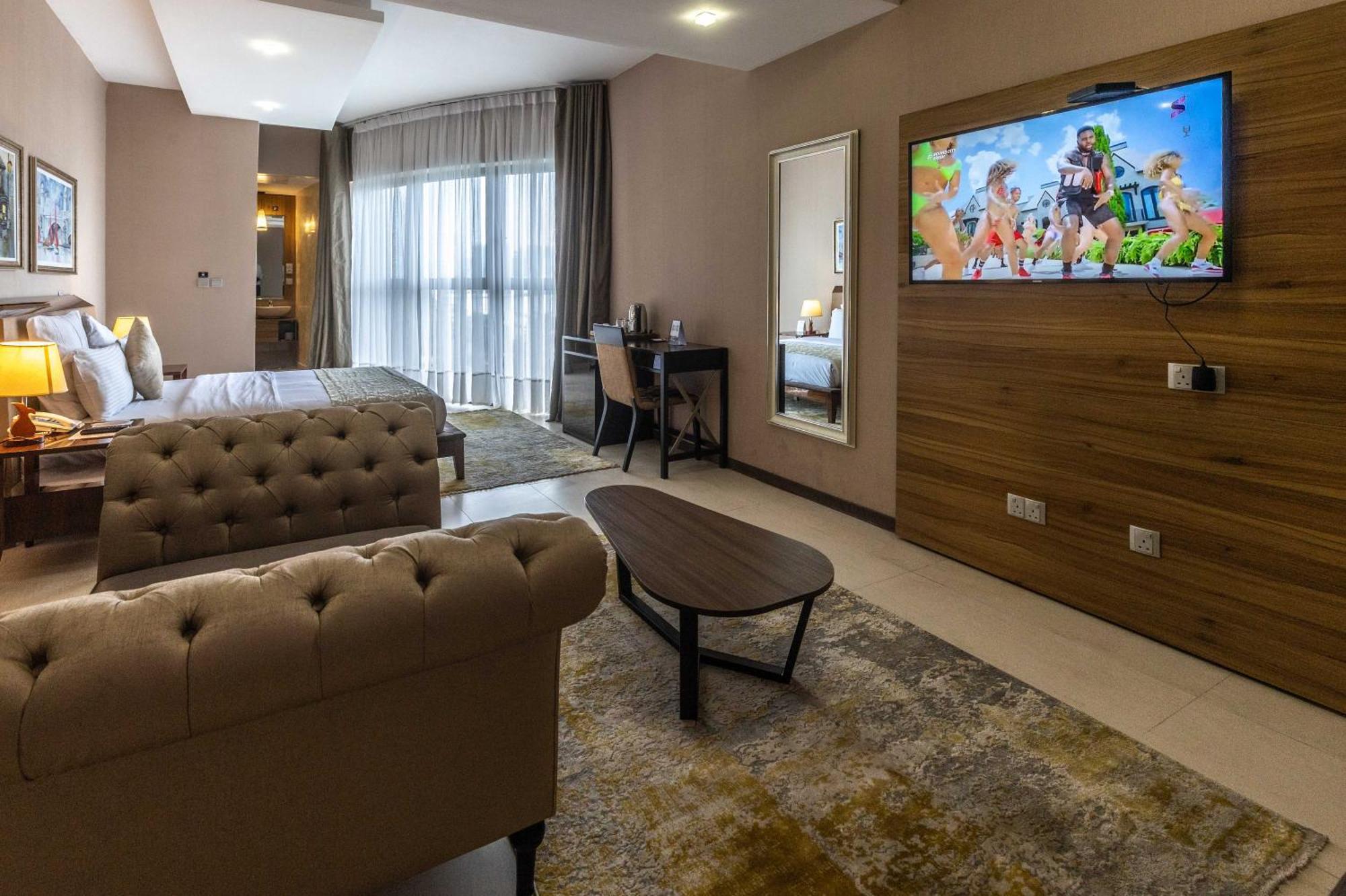 Royal Residences Lagos Exterior photo